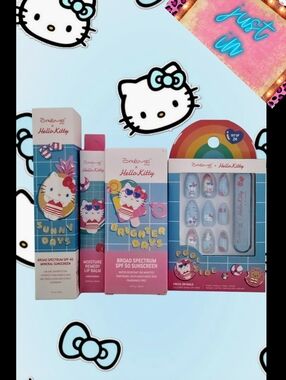 🎀🩵*Crème x Hello Kitty* Summer Days LOT!!